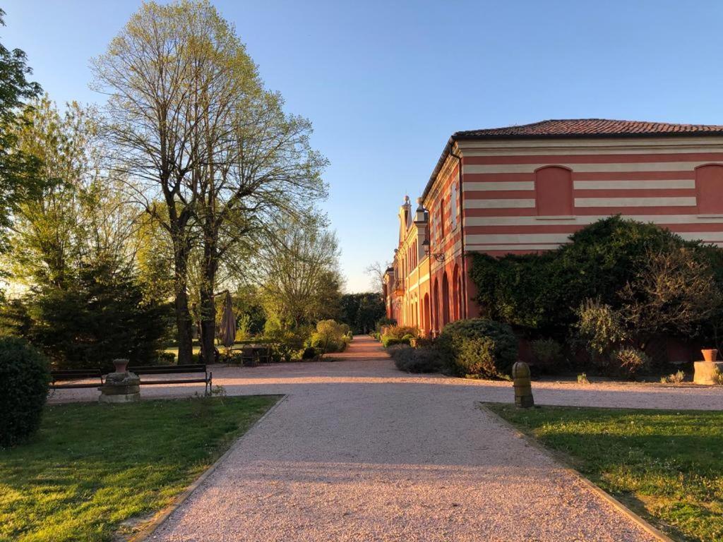 Villa Contessa Massari Ferrara Exterior photo